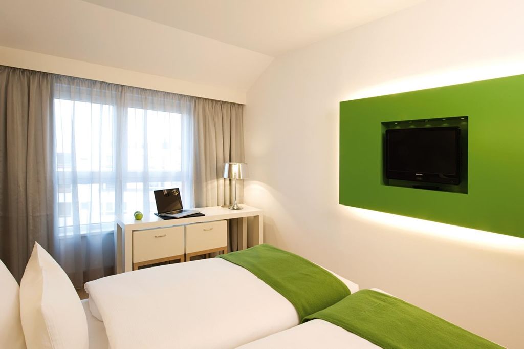 Nh Potsdamer Platz 4* Berlim