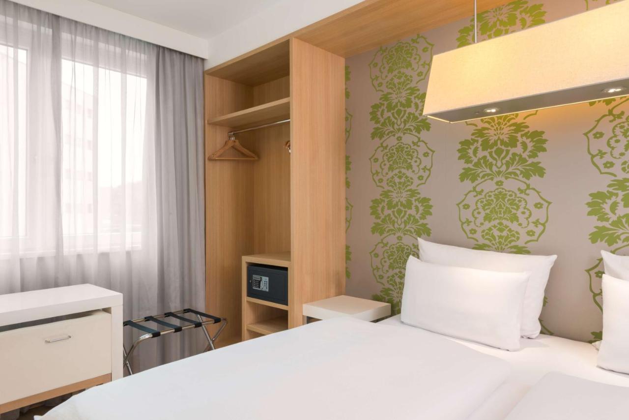 Nh Potsdamer Platz 4* Berlim